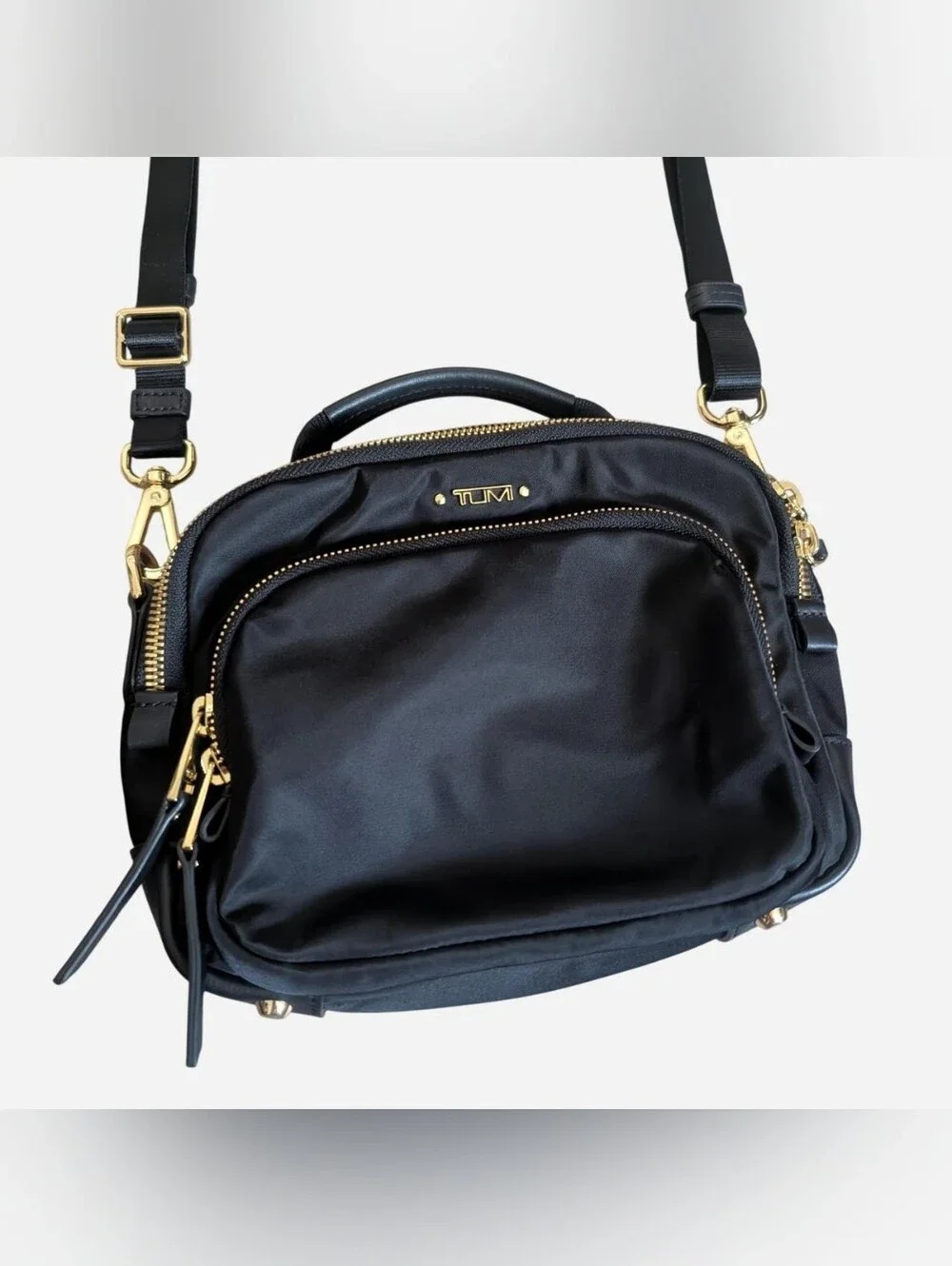 TUMI Voyageur Crossbody Bag Purse Black Nylon with leather trim